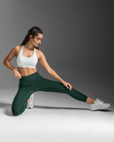 Form Stash Hi-Rise Compression 7/8 Tights, Ever Green/Ever Green