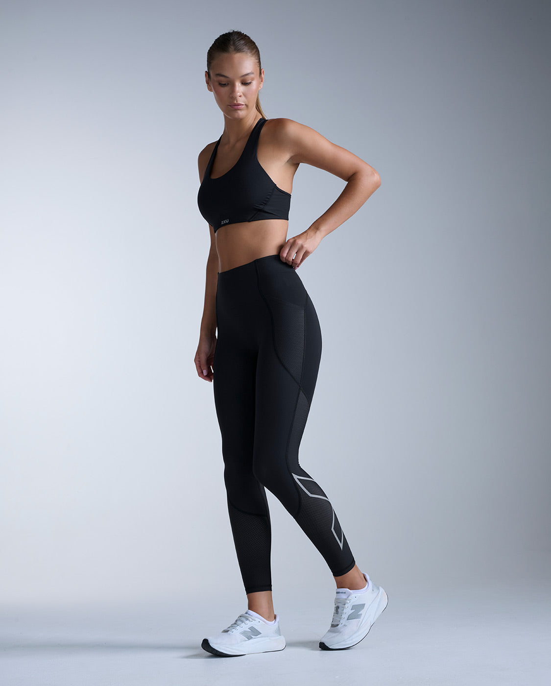 Aero Mesh Hi-Rise Compression Tights, Black/Silver Reflective