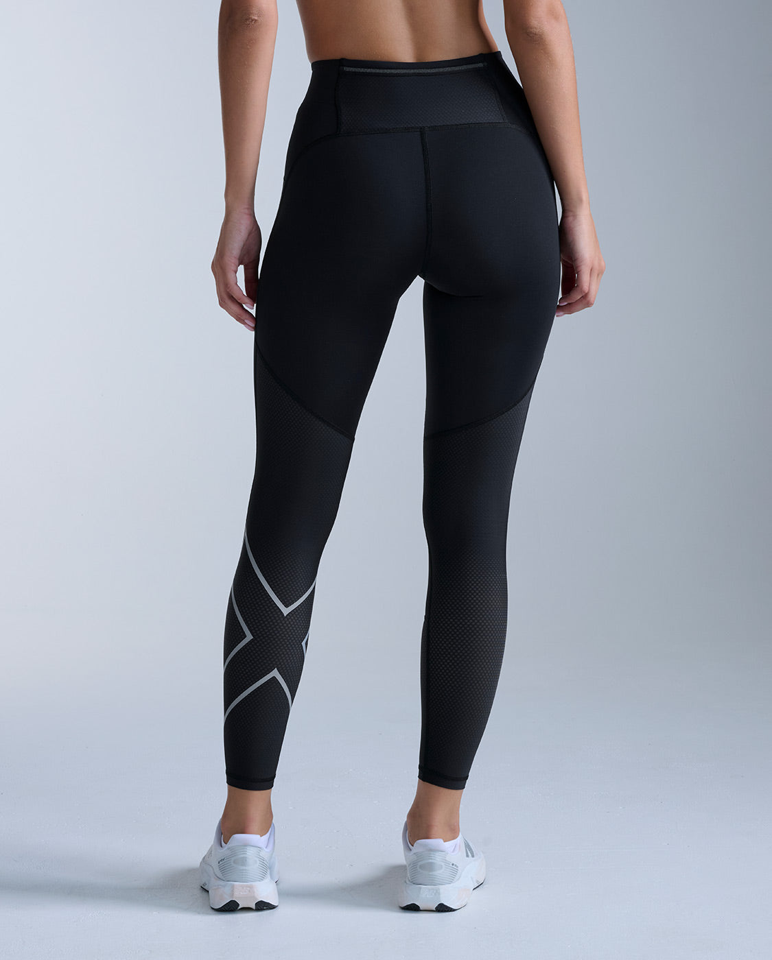 Aero Mesh Hi-Rise Compression Tights, Black/Silver Reflective