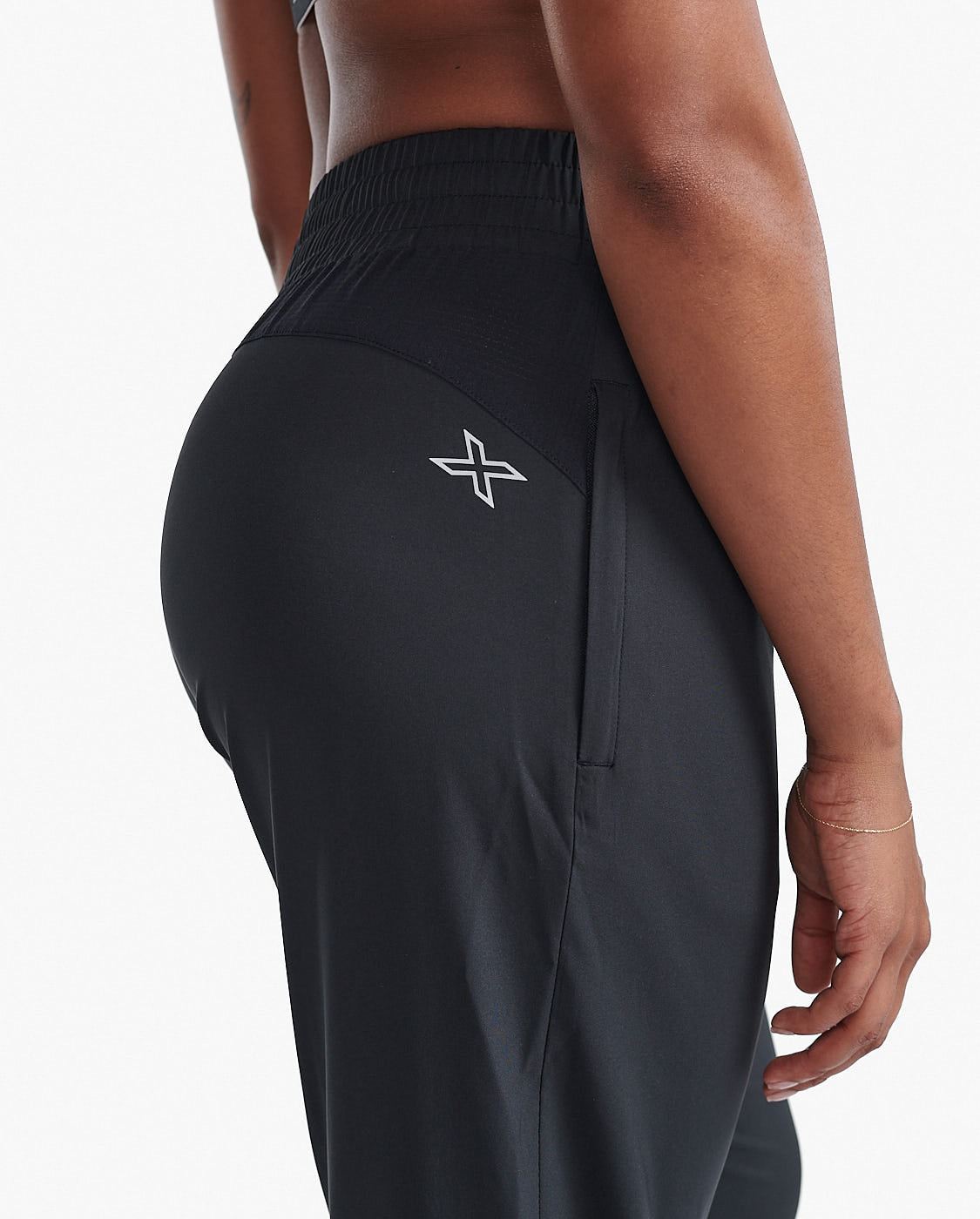 Aero Woven Jogger